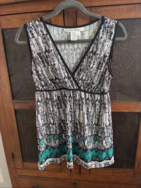 Max Studio Black & Teal Patterned V-Neck Tank
